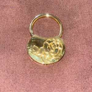 Brass rose 🌹 keychain🎁